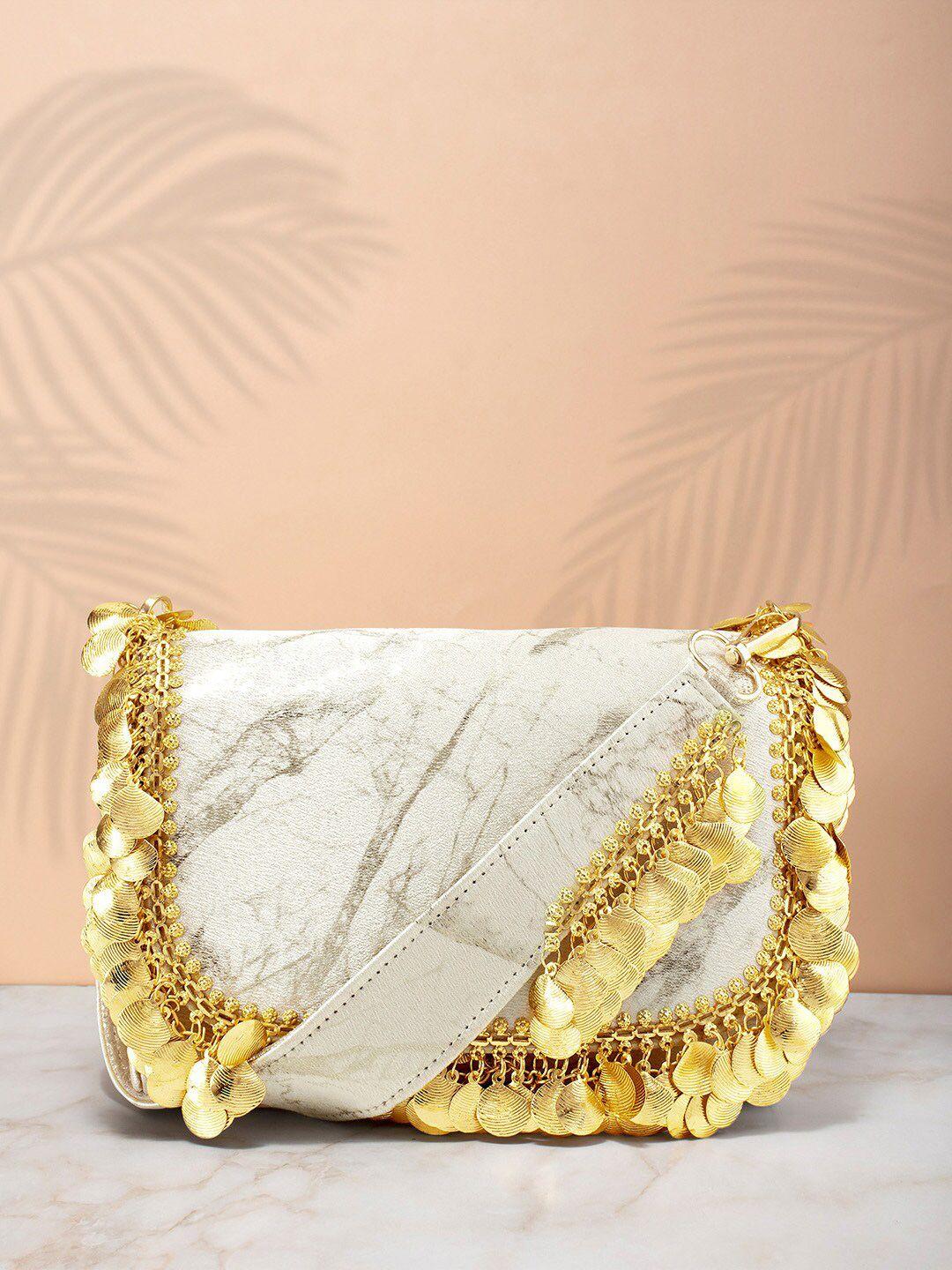 peora gold-toned & white textured purse clutch