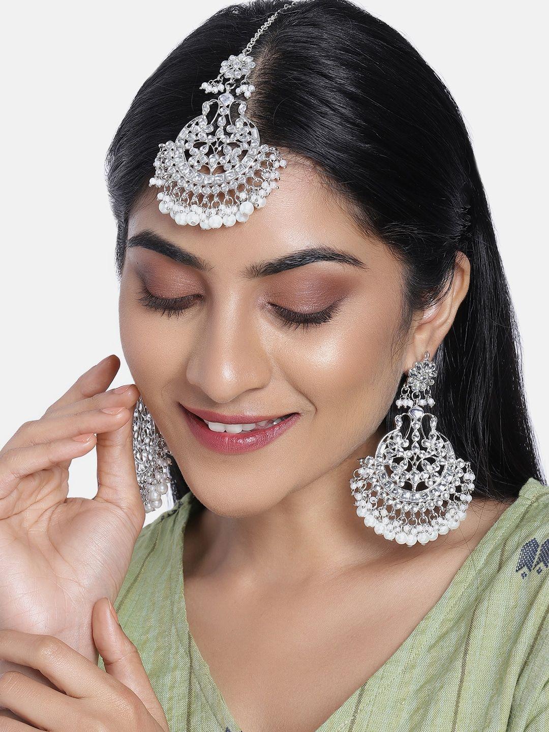 peora silver plated kundan faux beads mangtikka with earrings