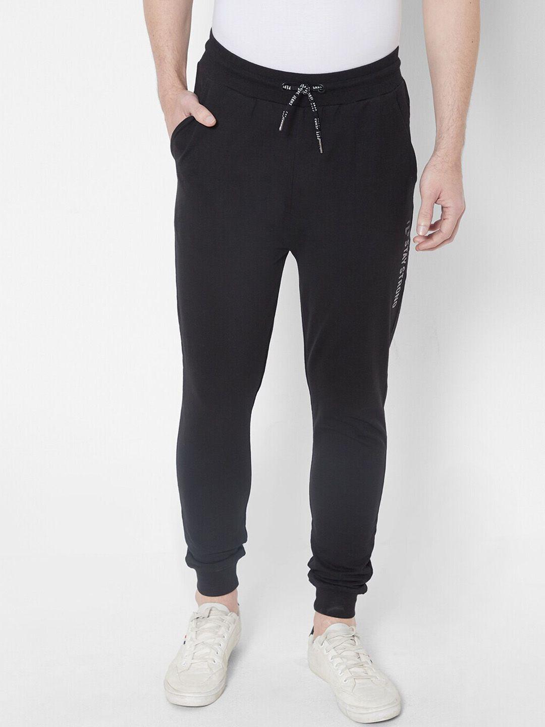 pepe jeans men black printed cotton slim-fit jogger