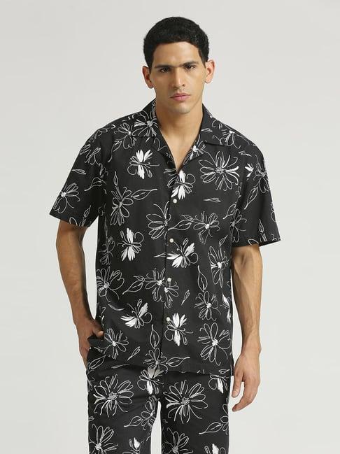 pepe jeans black cotton relaxed fit floral print shirt