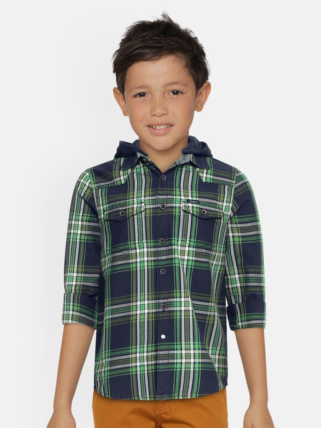 pepe jeans boys green & blue regular fit checked casual shirt