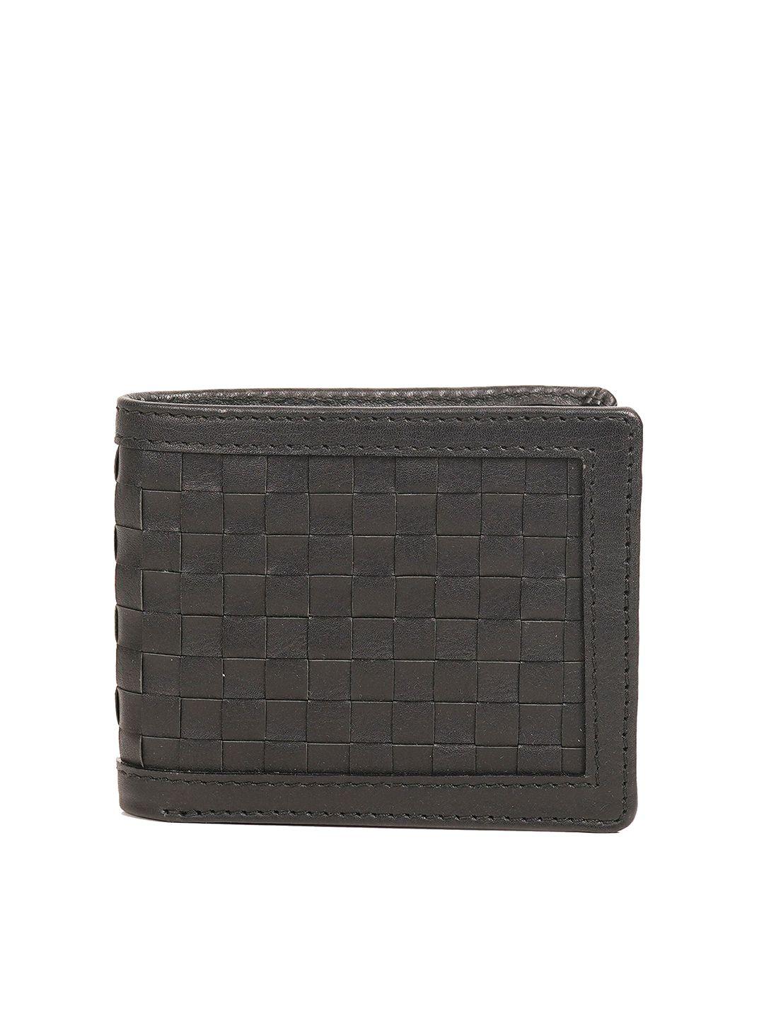 perked men geometric textured leather two fold wallet