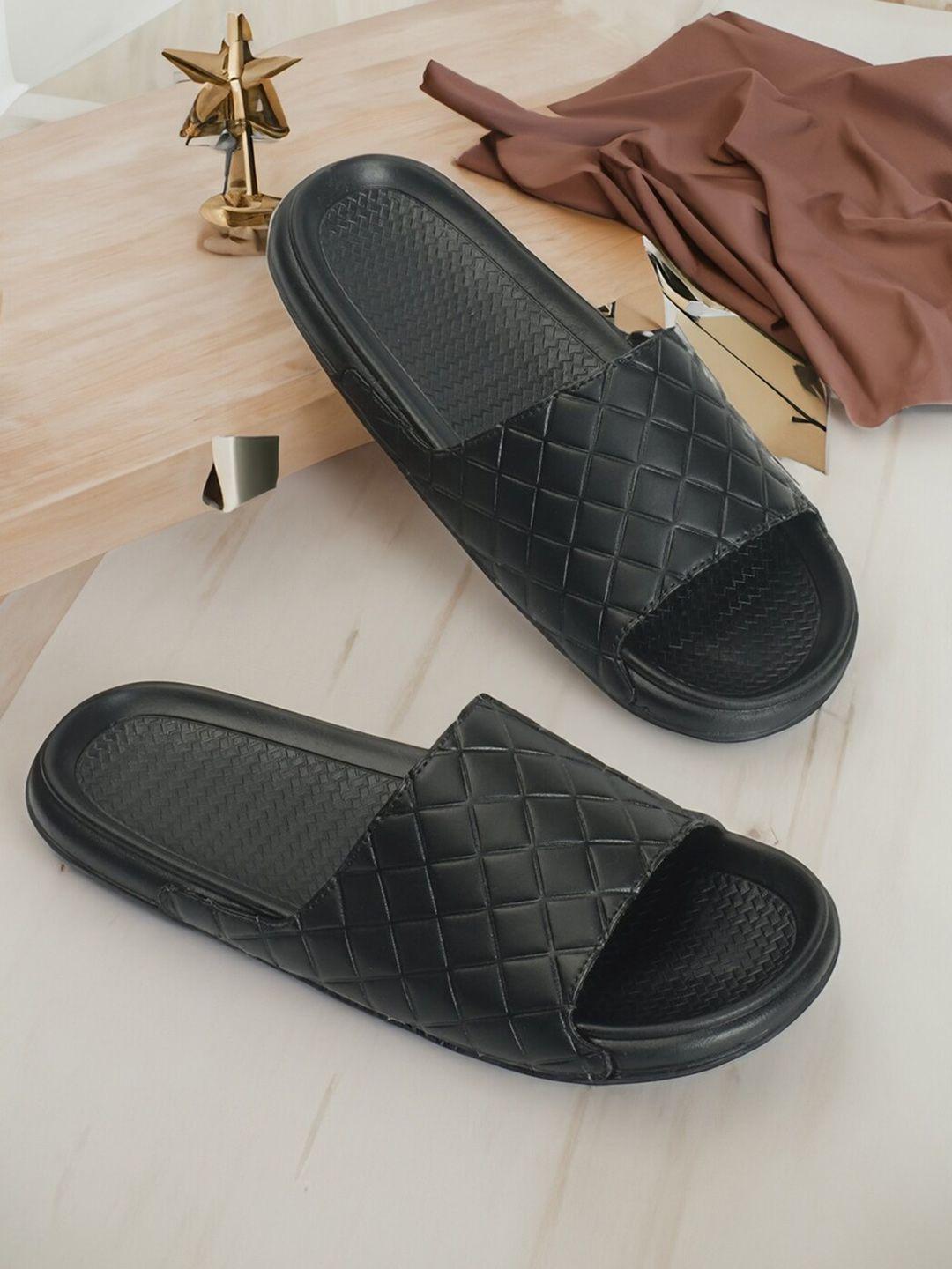 pery pao men black sliders