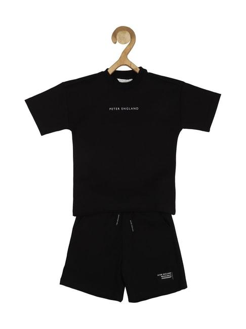 peter england kids black solid t-shirt with shorts