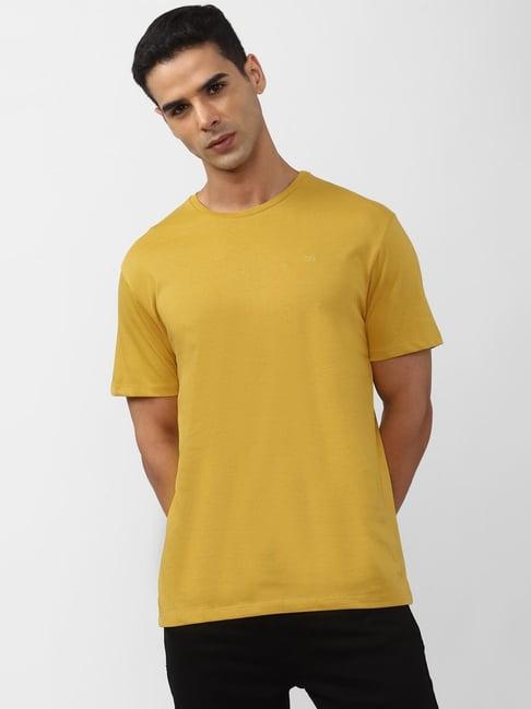 peter england jeans yellow regular fit t-shirt