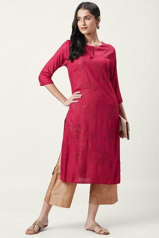 pink floral print ethnic round neck 3/4th sleeves calf-length women regular fit kurta