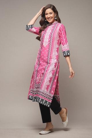 pink print casual round neck 3/4th sleeves women straight fit kurta