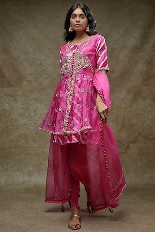 pink silk leheriya printed & hand embroidered kurta set