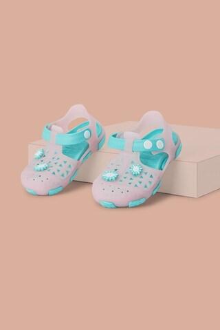 pink snowflake jibbits casual girls clog shoes