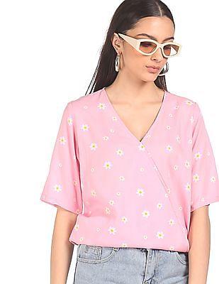 pink surplice neck short sleeve printed top