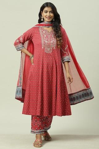 pink embroidered casual round neck 3/4th sleeves ankle-length women relaxed fit kurta dupatta palazzo set
