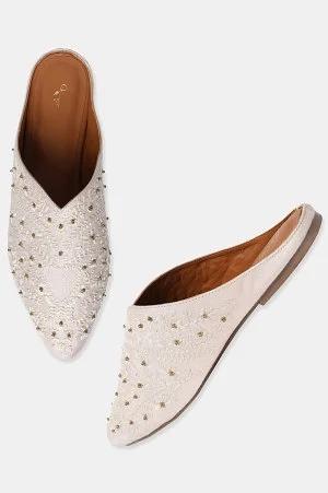 pink embroidered pointed toe flat-skaner