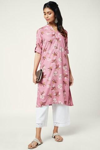 pink floral print casual mandarin 3/4th sleeves knee length women regular fit kurta