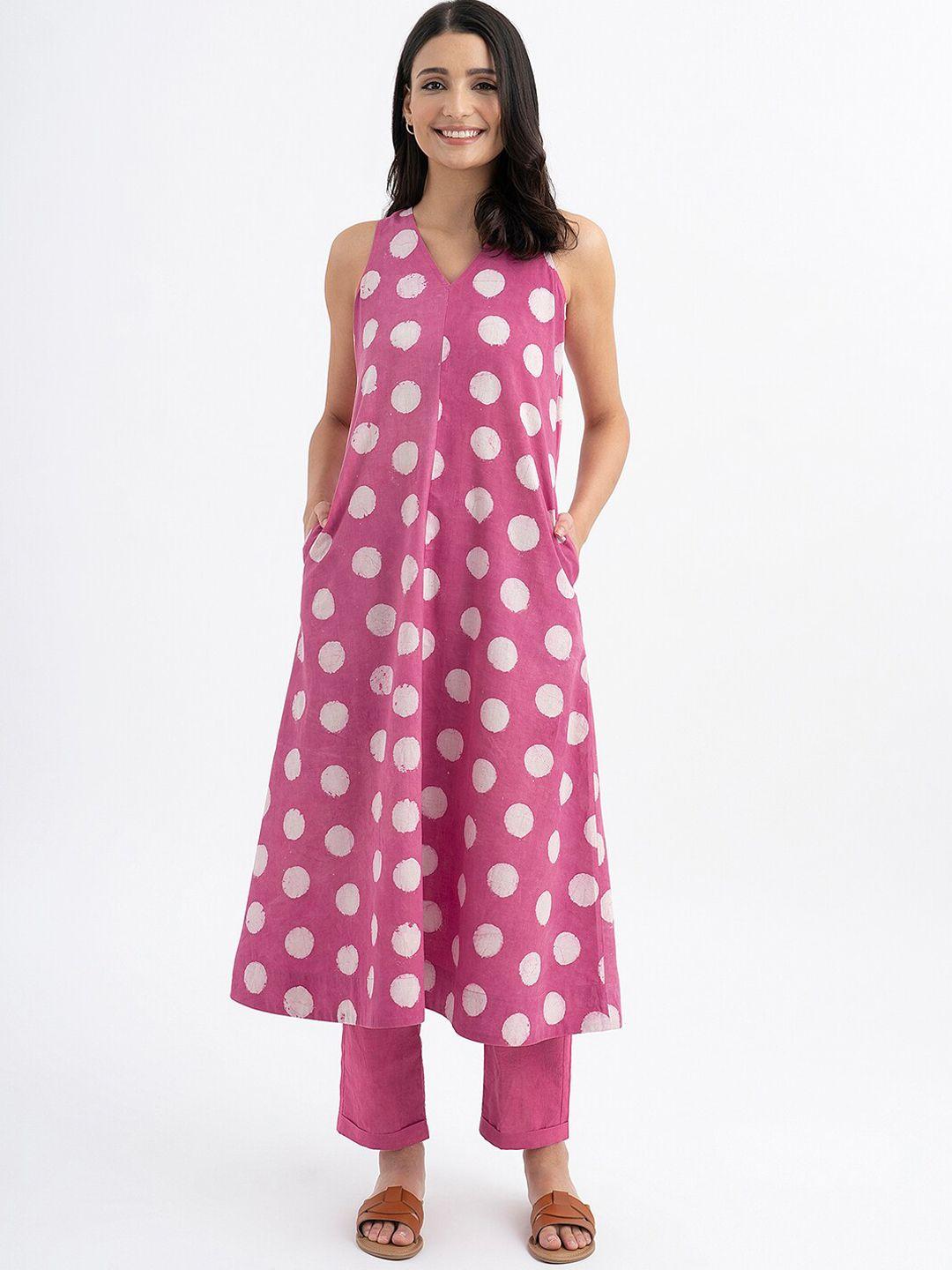 pink fort dyed v neck sleeveless pure cotton a-line kurta with trousers