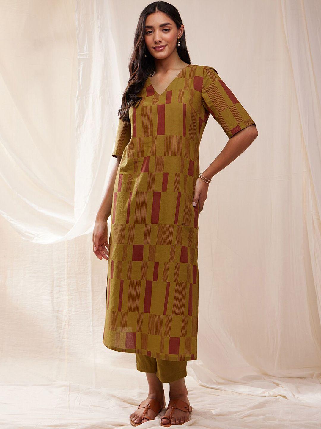 pink fort geometric printed pure cotton kurta with trousers