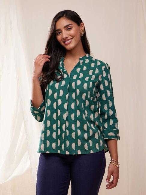 pink fort green printed top