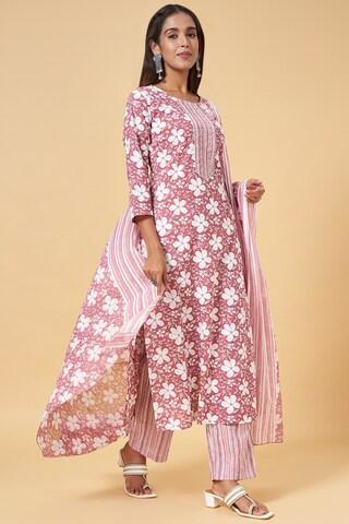 pink print casual 3/4th sleeves round neck women regular fit  pant kurta dupatta set