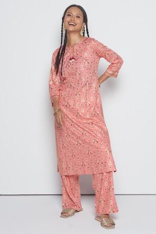 pink print ethnic 3/4th sleeves tie-up neck women regular fit pant kurta set