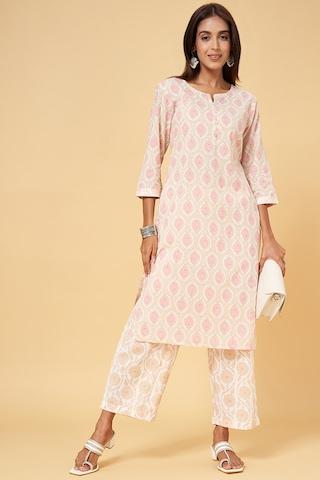 pink printed ethnic round neck 3/4th sleeves knee length women regular fit kurta pant dupatta set