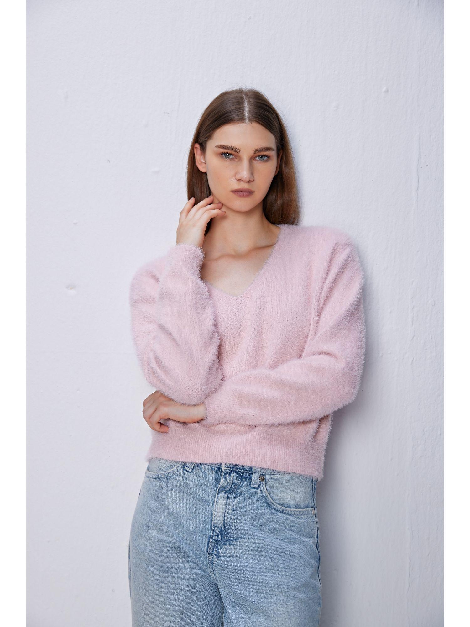 pink solid full sleeves v-neck sweater