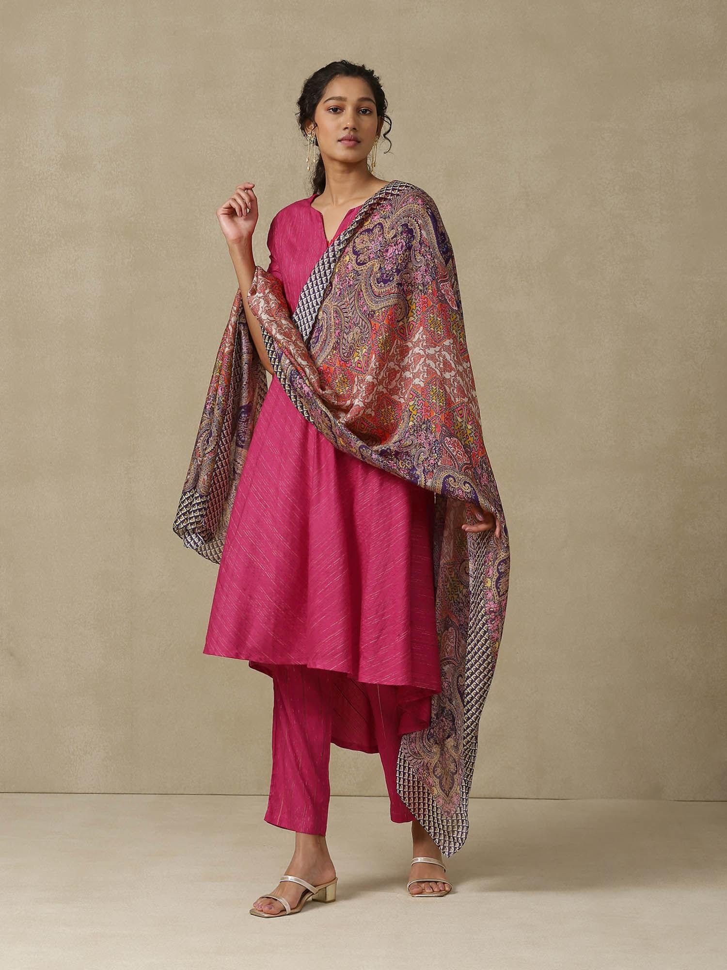 pink yarn dyed kurta with pant and dupatta (set of 3)