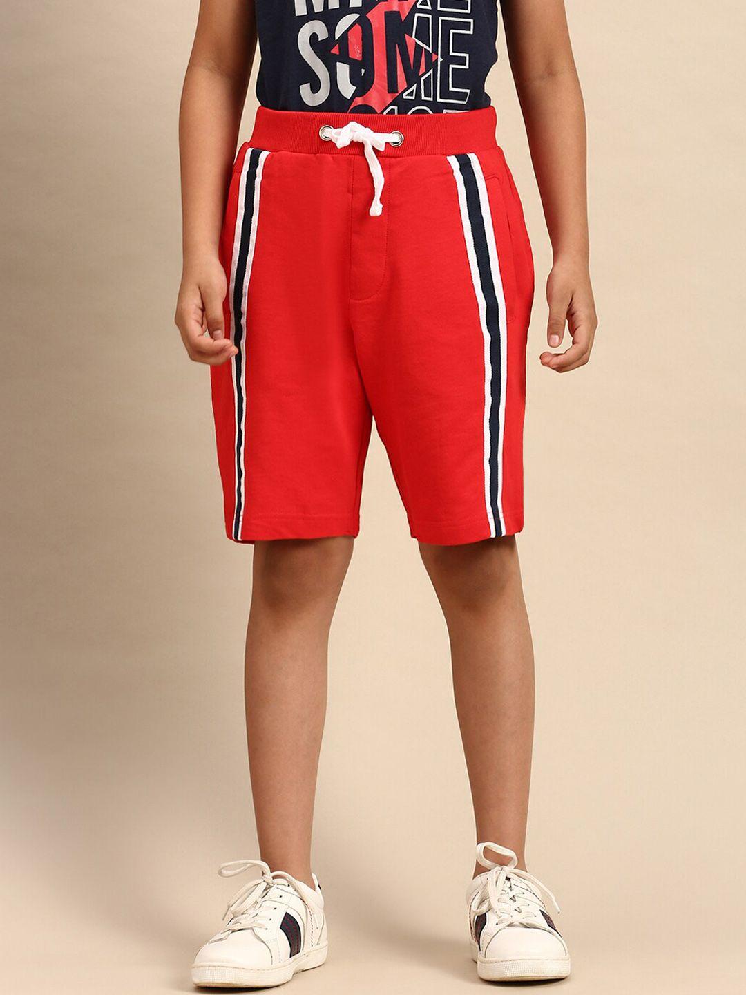 pipin boys red striped shorts