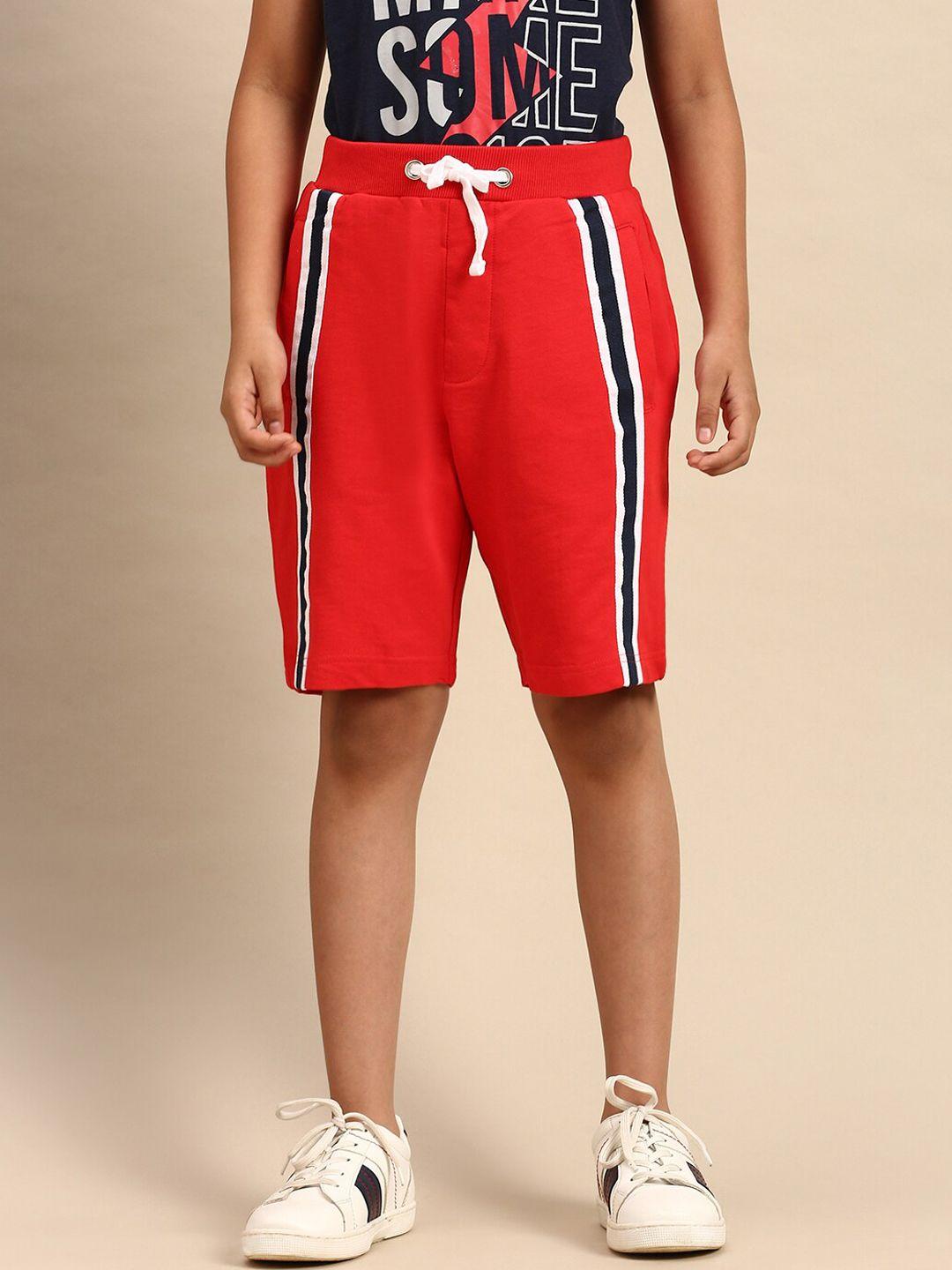 pipin boys red striped shorts