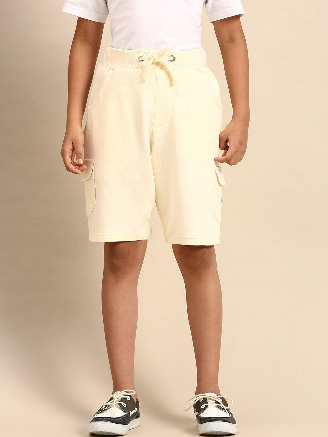 pipin boys beige cargo solid shorts