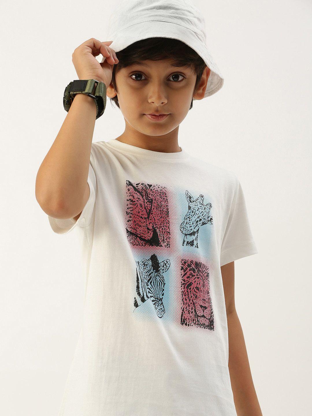 pipin boys conversational print t-shirt