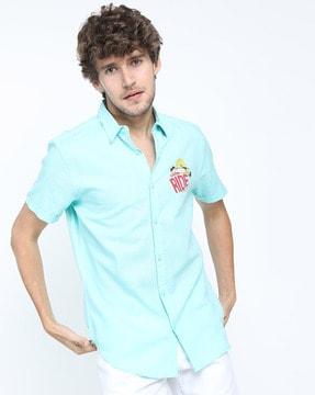 placement print slim fit shirt