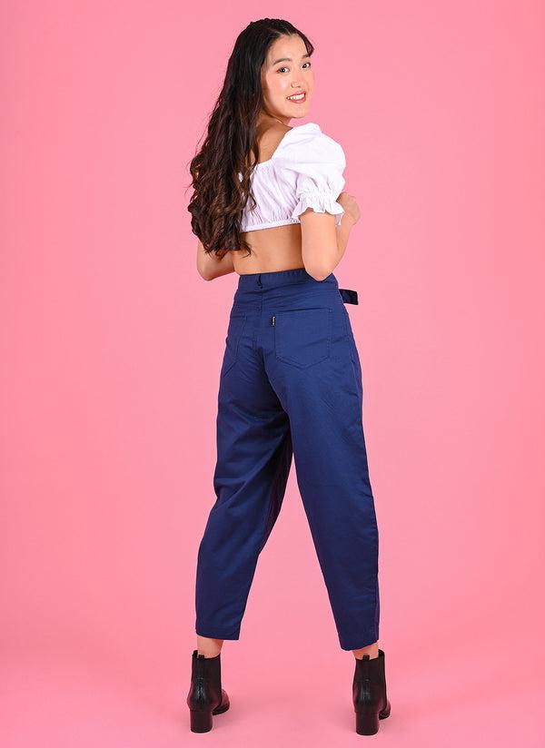 pleated baggy pants with belt in royal blue