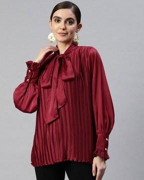 pleated top with tie-up neck