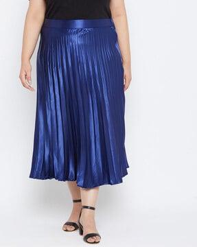 pleated flared skirt