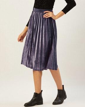 pleated flared skirt