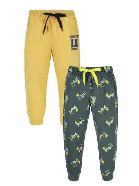 plum tree kids green & yellow cotton printed joggers (pack of 2)