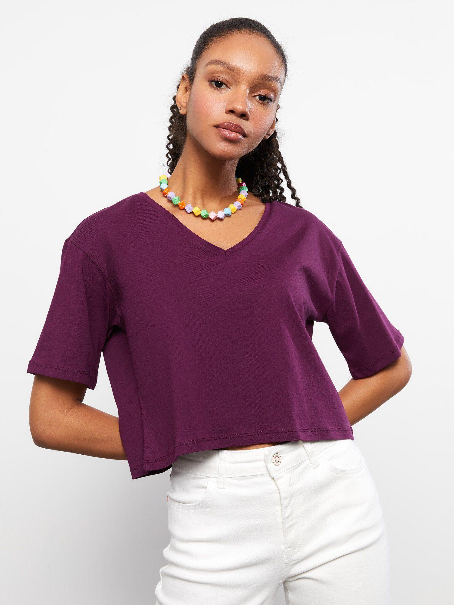 plum solid v neck t-shirt