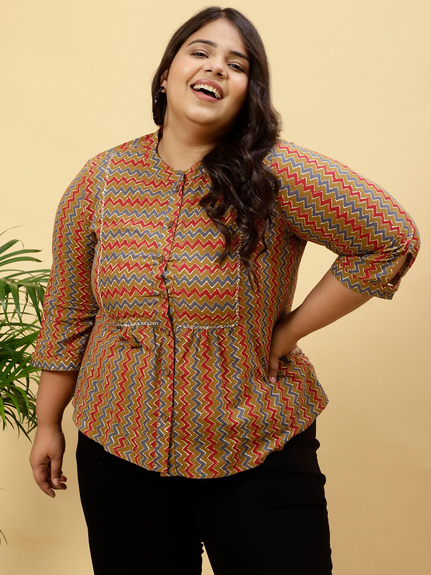 plus size brown zig-zag printed top