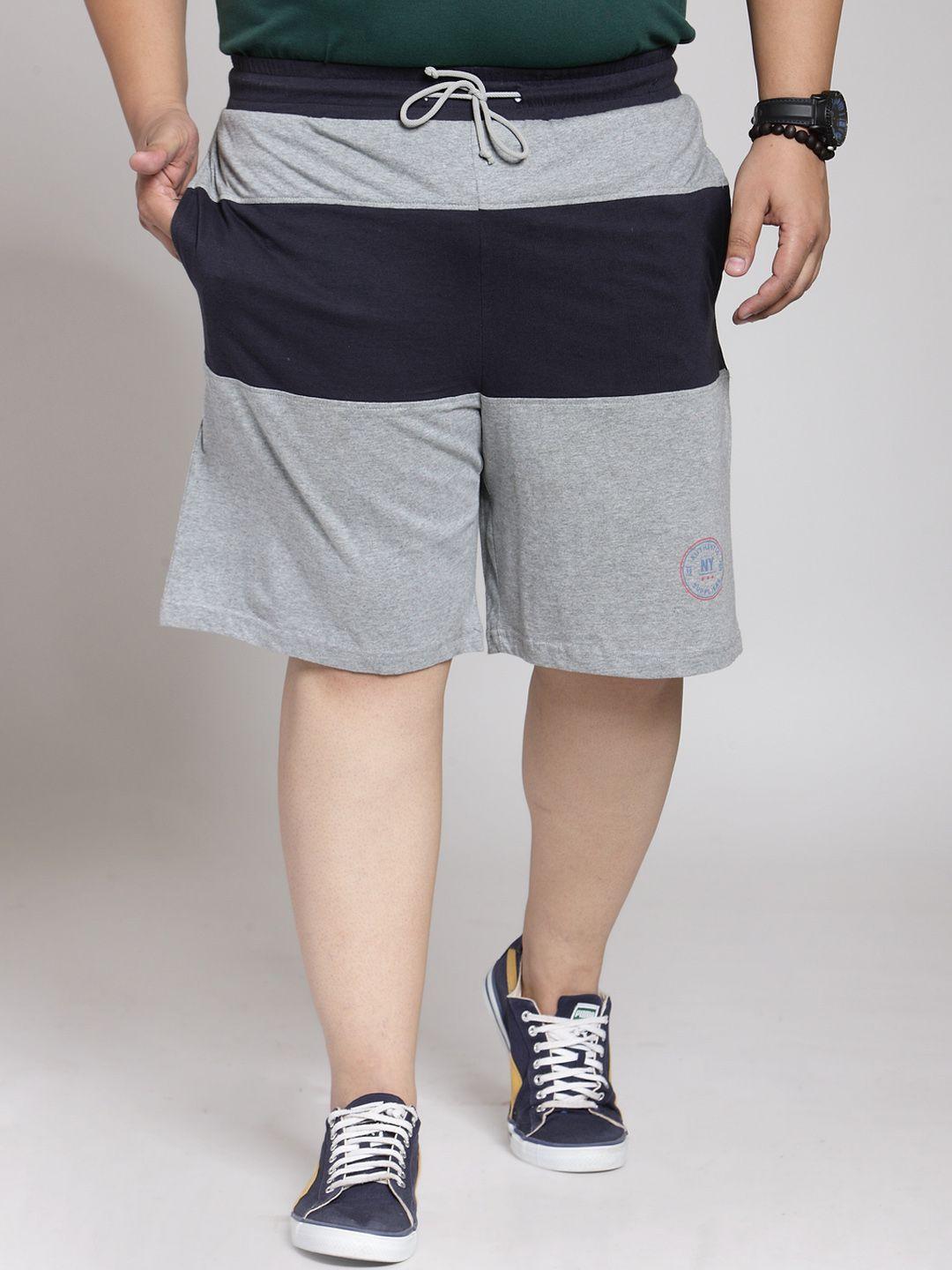 pluss men grey & navy blue colourblocked slim fit regular shorts