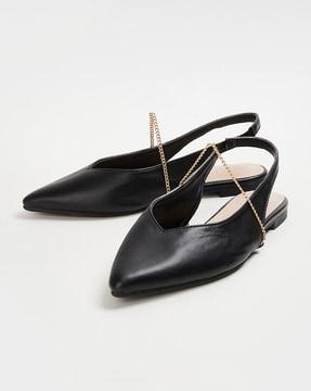 pointed-toe casual shoes with ankle-strap
