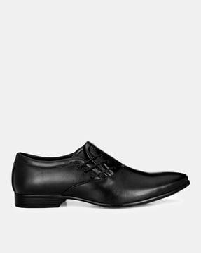 pointed-toe derby shoes