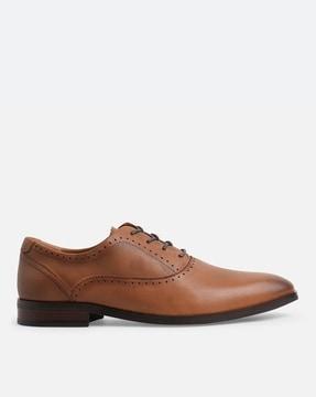 pointed-toe lace-up formal shoes