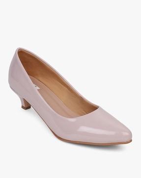 pointed-toe kitten heeled shoes