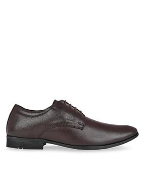 pointed-toe slip-on derbys with lace fastening