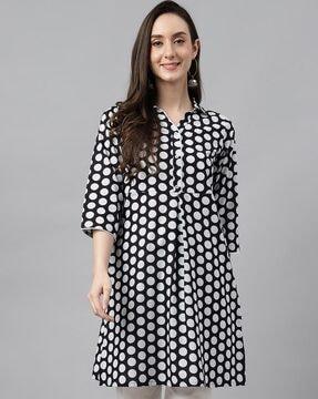 polka-dot pleated tunic with bracelet sleeves