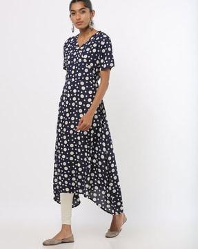 polka-dot print a-line kurta with surplice neckline