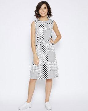 polka-dot round-neck a-line dress
