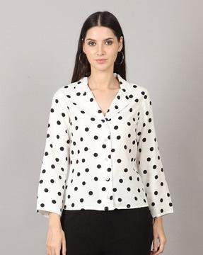 polka-dot shirt with lapel collar