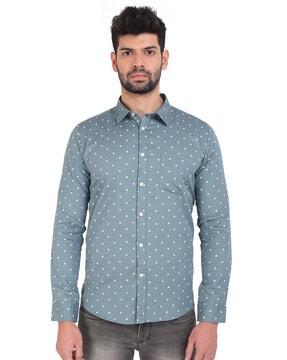 polka-dot shirt with patch pocket