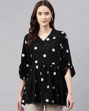 polka-dot v-neck peplum top