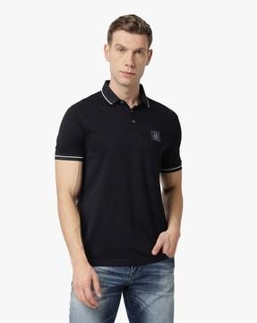 polo t-shirt with brand logo patch